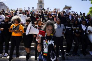 Black voters are ‘prepared to make noise’ after Republicans quickly pass ‘Jim Crow’ voting maps